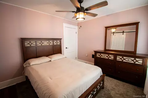 Bedroom - 671 Arlington Ave, Baldwin, NY 11510 photo 4 of 5