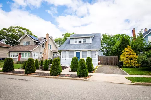 Exterior - 671 Arlington Ave, Baldwin, NY 11510 photo 3 of 9