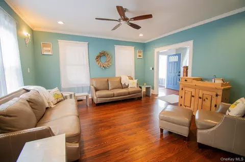 Living - 671 Arlington Ave, Baldwin, NY 11510 photo 1 of 1