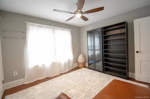 Bedroom - 671 Arlington Ave, Baldwin, NY 11510 photo 5 of 5