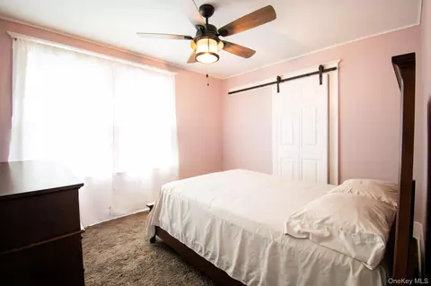 Bedroom - 671 Arlington Ave, Baldwin, NY 11510 photo 3 of 5