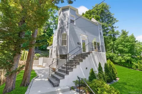15 Desmond Ave, Yonkers, NY 10708