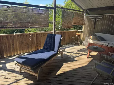 780 Surf Rd, Ocean Beach, NY 11770