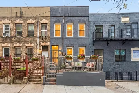 2050 Ryer Ave, New York, NY 10457
