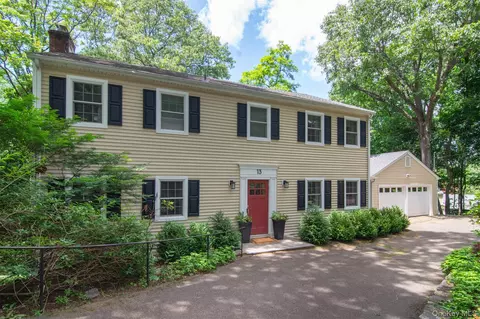 13 Janet Ter, Greenburgh, NY 10533