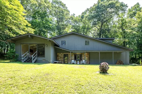 4 Wheeler Rd, North Salem, NY 10560