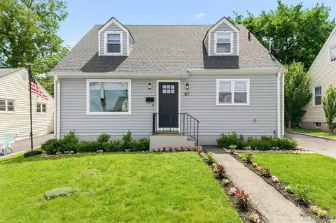 61 Kathwood Rd, Yonkers, NY 10710