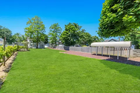Exterior - 9 Wiggins Ave, Patchogue, NY 11772 photo 9 of 9