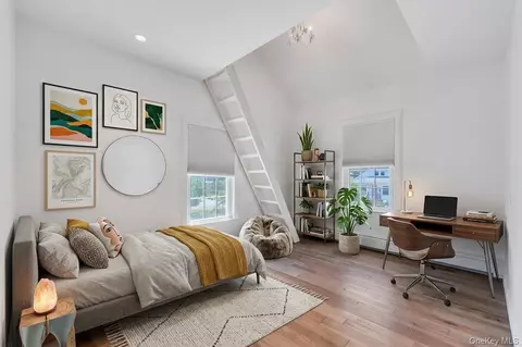 Bedroom - 9 Wiggins Ave, Patchogue, NY 11772 photo 5 of 6