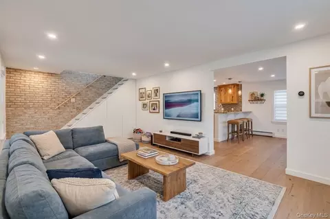 Living - 9 Wiggins Ave, Patchogue, NY 11772 photo 2 of 4