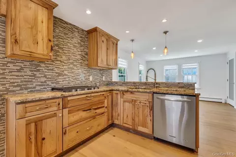 Kitchen - 9 Wiggins Ave, Patchogue, NY 11772 photo 5 of 6