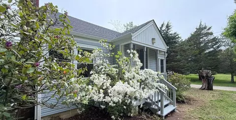 6900 Main Bayview Rd, Southold, NY 11971
