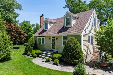 419 Haviland Dr, Patterson, NY 12563