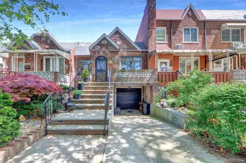 4409 Bedford Ave, Brooklyn, NY 11229