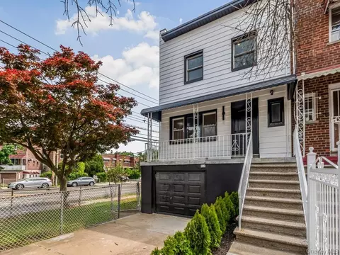 1066 E 219th St, New York, NY 10469