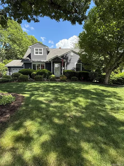 10 N Edsall Ave, Clarkstown, NY 10954