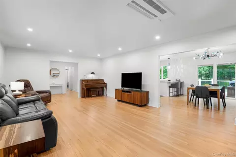 Other - 212 Bay View Ave, Cornwall On Hudson, NY 12520 photo 1 of 8