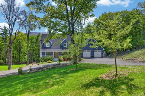 322 Morrison Rd, Acra, NY 12405