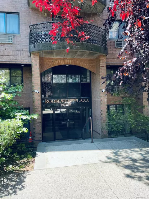 147-48 Roosevelt Ave #2G, New York, NY 11354