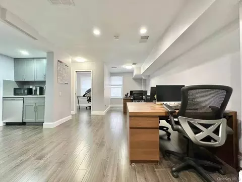 10 Old Mamaroneck Rd #1A, White Plains, NY 10605