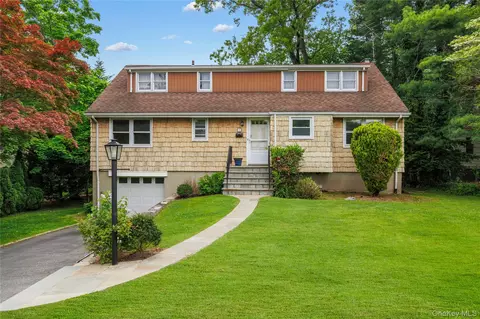 2 Clifford Pl, Harrison, NY 10528