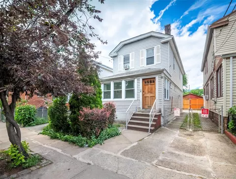 5812 32nd Ave, New York, NY 11377