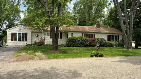 17 Church St, East Fishkill, NY 12533