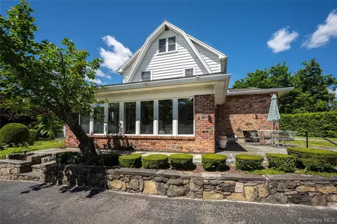Exterior - 730 Hoover Ave, Peekskill, NY 10566 photo 2 of 8