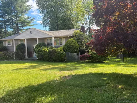 24 Ann Blvd, Ramapo, NY 10977