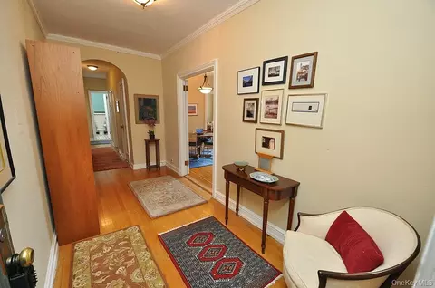 143 Garth Rd #5J, Scarsdale, NY 10583