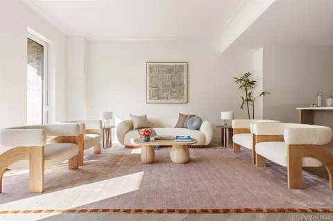 78-29 Austin St #TH13, Forest Hills, NY 11375