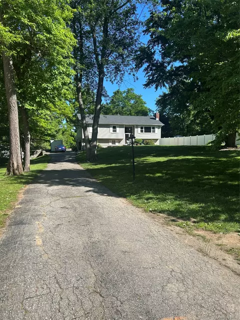 101 Dutch St, Cortlandt, NY 10548
