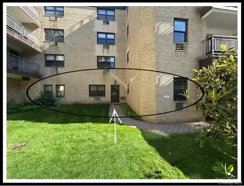 40 Stoner Ave #01, North Hempstead, NY 11021