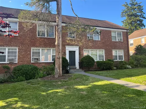 111 N Broadway #C-4, White Plains, NY 10603