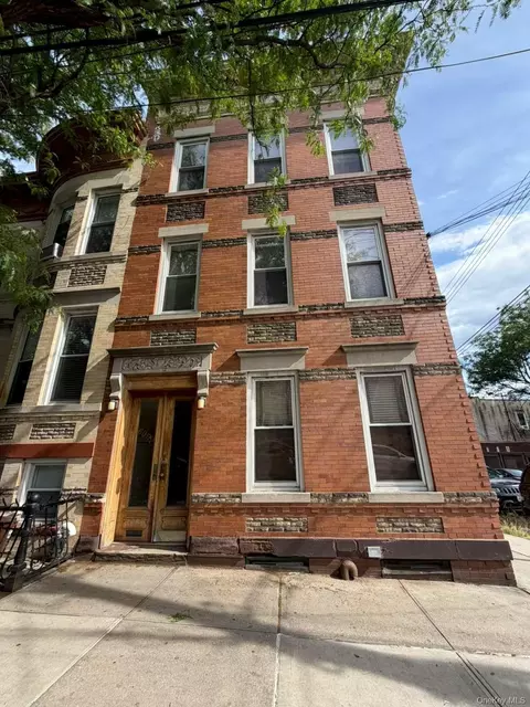 6050 Putnam Ave, New York, NY 11385