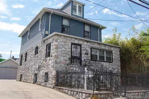4810 Robertson St, New York, NY 10470