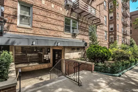 102-55 67th Dr #4K, Forest Hills, NY 11375