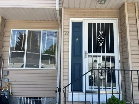 52 Houston Ln, Staten Island, NY 10302