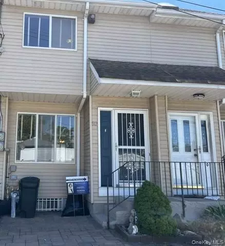 52 Houston Ln, Staten Island, NY 10302