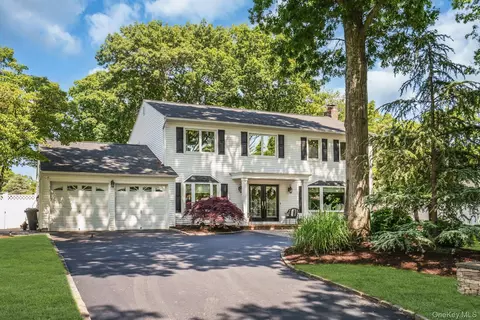 65 Shoreham Dr E, Dix Hills, NY 11746