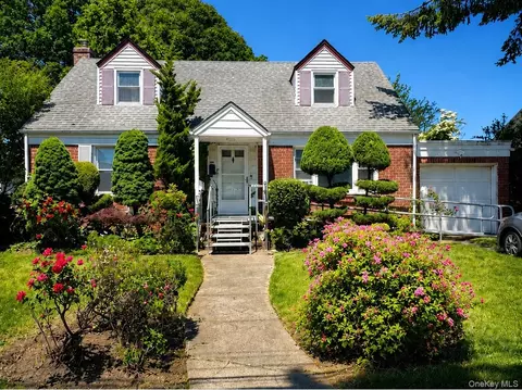 253 Eagle Ave, West Hempstead, NY 11552