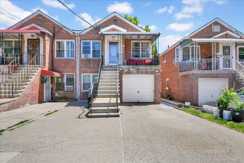 932 Neill Ave, New York, NY 10462