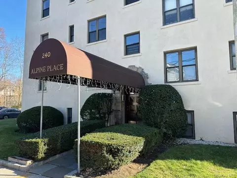 240 Alpine Pl #2A, Eastchester, NY 10707