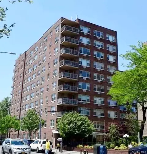 8111 45th Ave #5C, New York, NY 11373