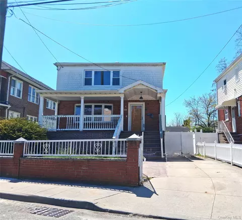 2477 Collier Ave, Far Rockaway, NY 11691