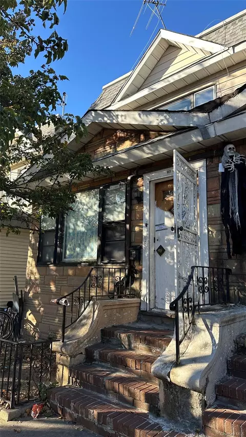 47-40 98th Pl, New York, NY 11368