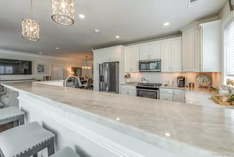 Kitchen - 835 Regency Dr, Fishkill, NY 12524 photo 7 of 8
