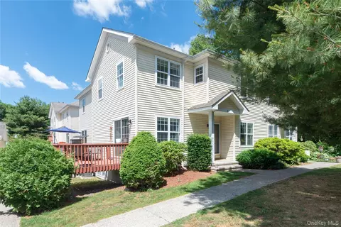 129 Stringham Rd #2, La Grange, NY 12540