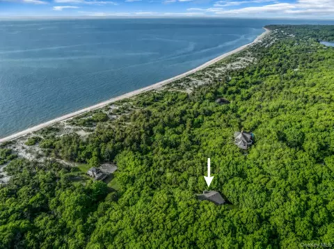 3645 Soundview Ave, Peconic, NY 11958