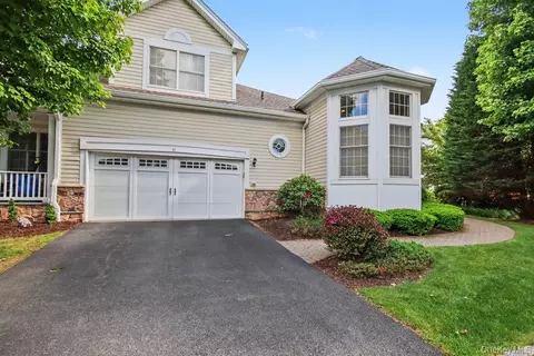 11 Augusta Dr, Cortlandt, NY 10567